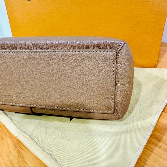 Louis Vuitton Very Chain bag - Picture 5 of 11